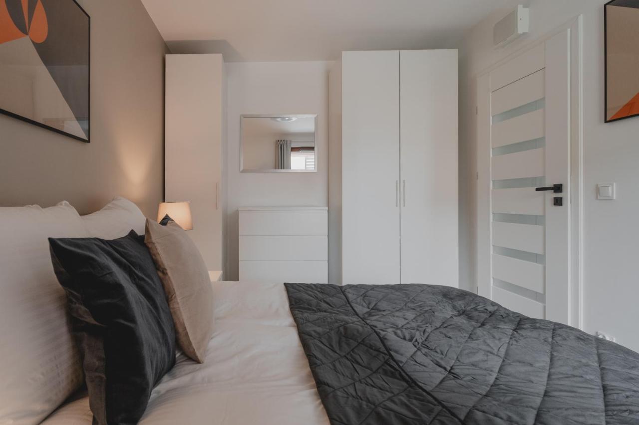 Totu Home Waterlane Island Apartments กดัญสก์ ภายนอก รูปภาพ