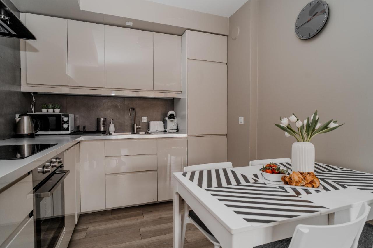Totu Home Waterlane Island Apartments กดัญสก์ ภายนอก รูปภาพ